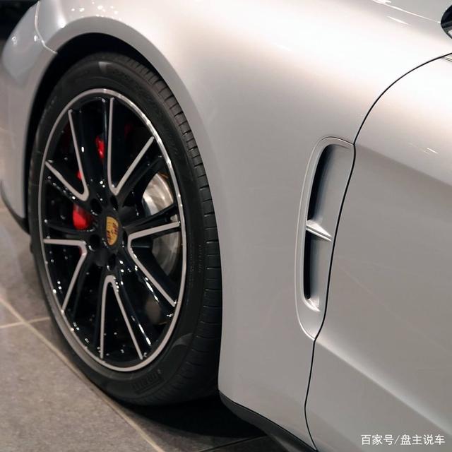 关于保时捷帕拉梅拉turbo的信息